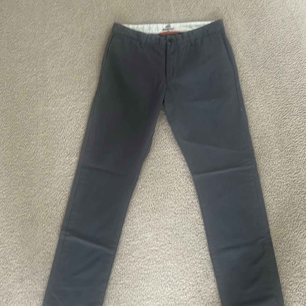 Docker Modern Khakis - Picture 1 of 4